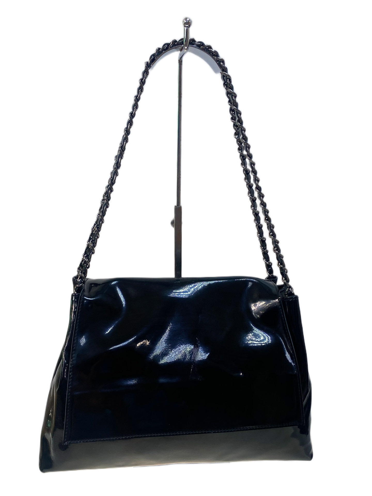 На фото 1 - Женская сумка из натуральной кожи, цвет черный На фото 1 - Женская сумка из натуральной кожи, цвет черный