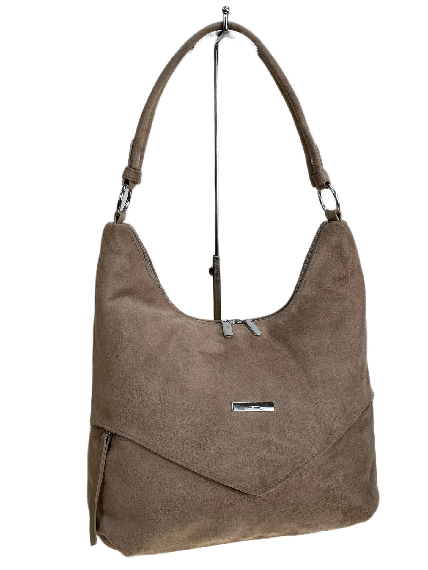 На фото 1 - Женская сумка из искусственной замши, цвет бежевый На фото 1 - Женская сумка из искусственной замши, цвет бежевый