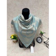 На фото 1 - Платок из кашемира, мультицвет На фото 1 - Платок из кашемира, мультицвет