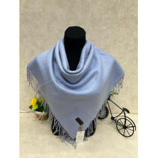 На фото 1 - Платок  из кашемира и шерсти, цвет серо-голубой На фото 1 - Платок  из кашемира и шерсти, цвет серо-голубой