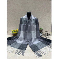 На фото 1 - Платок из кашемира, мультицвет На фото 1 - Платок из кашемира, мультицвет