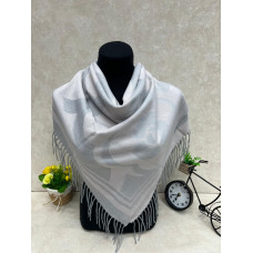 На фото 1 - Платок из кашемира, мультицвет На фото 1 - Платок из кашемира, мультицвет