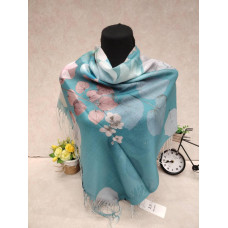 На фото 1 - Женский платок из кашемира, мультицвет