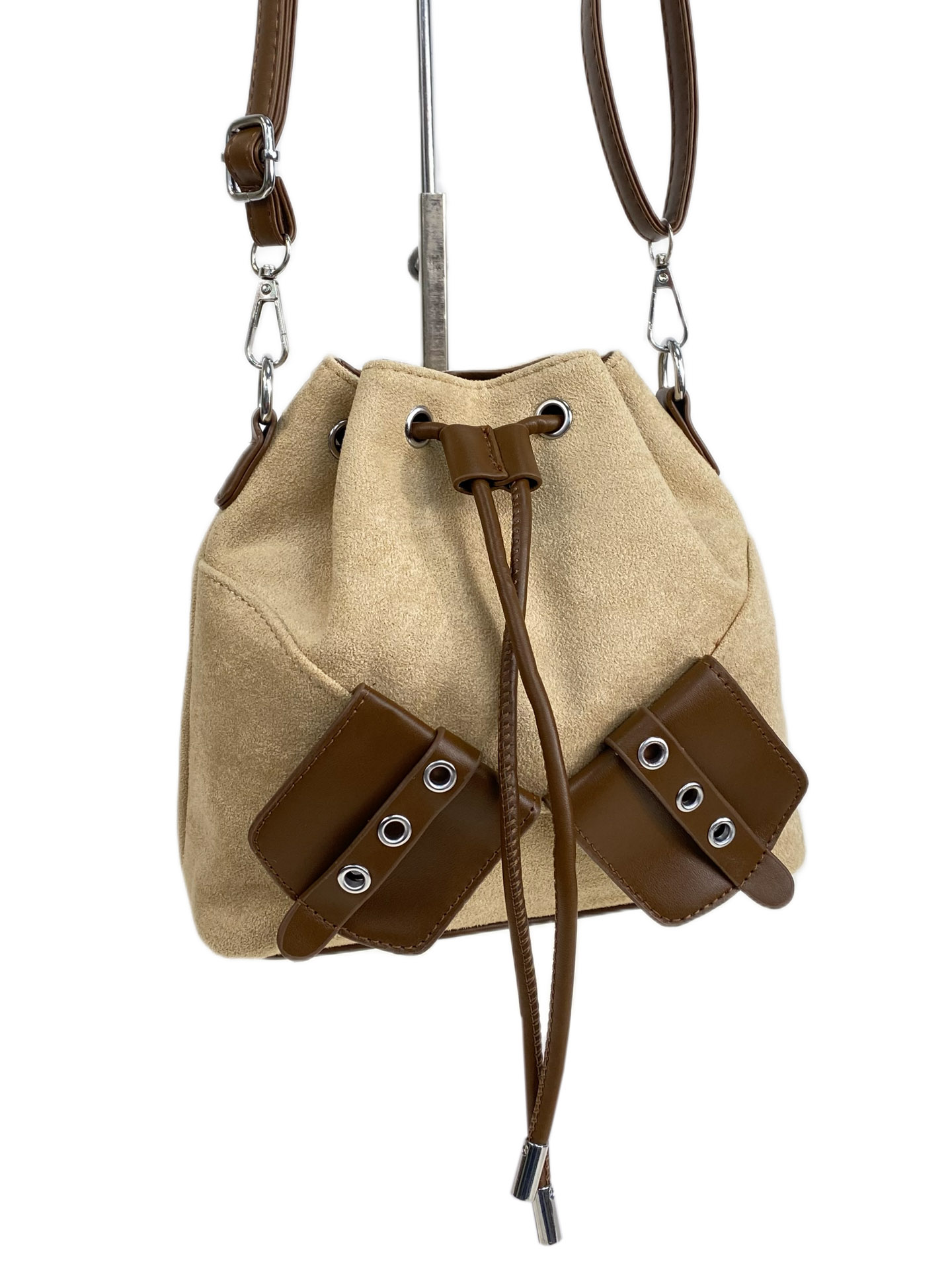 На фото 1 - Женская сумка из искусственной замши, цвет бежевый
