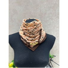 На фото 1 - Платок из хлопка мультицвет На фото 1 - Платок из хлопка мультицвет