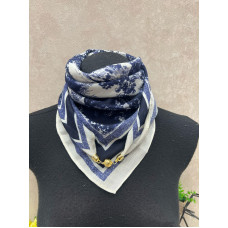 На фото 1 - Платок из хлопка мультицвет На фото 1 - Платок из хлопка мультицвет