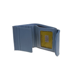 На фото 2 - Женское портмоне из натуральной кожи, цвет голубой На фото 2 - Женское портмоне из натуральной кожи, цвет голубой